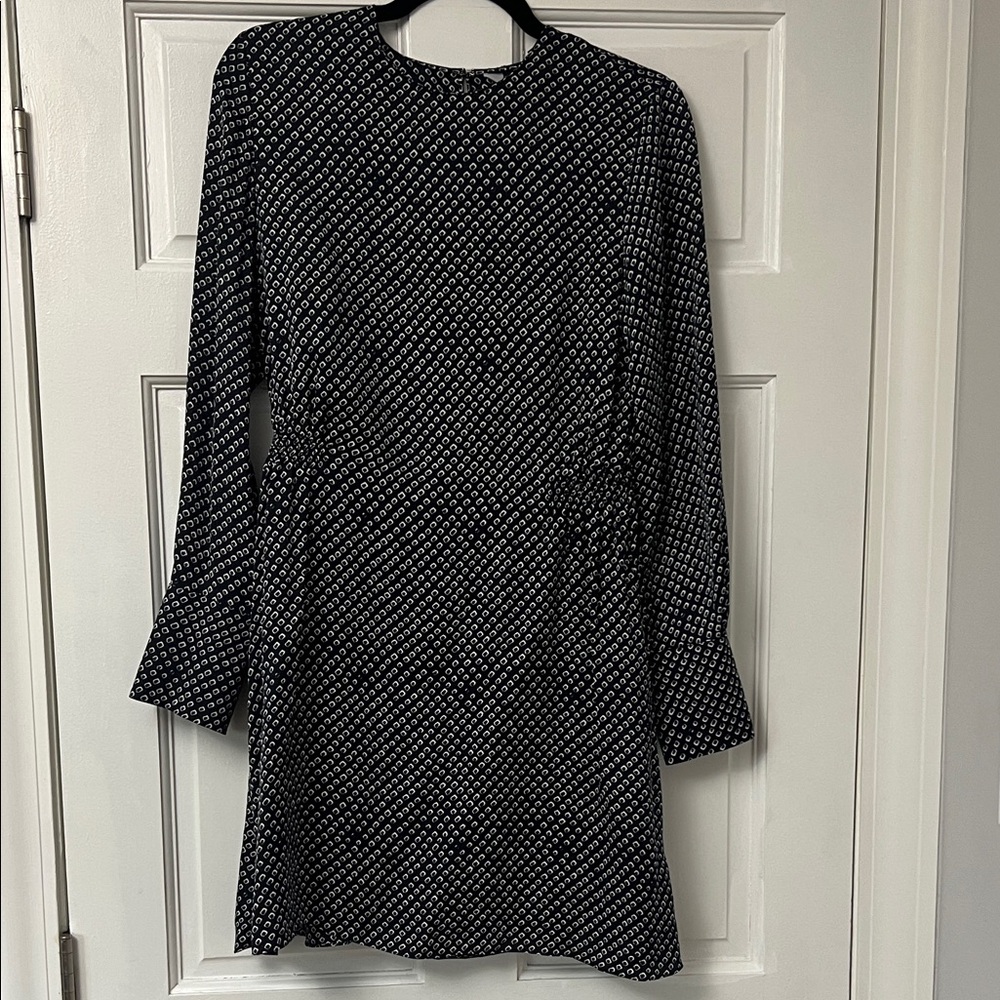 Theory Black and White Long Sleeve Printed Dress